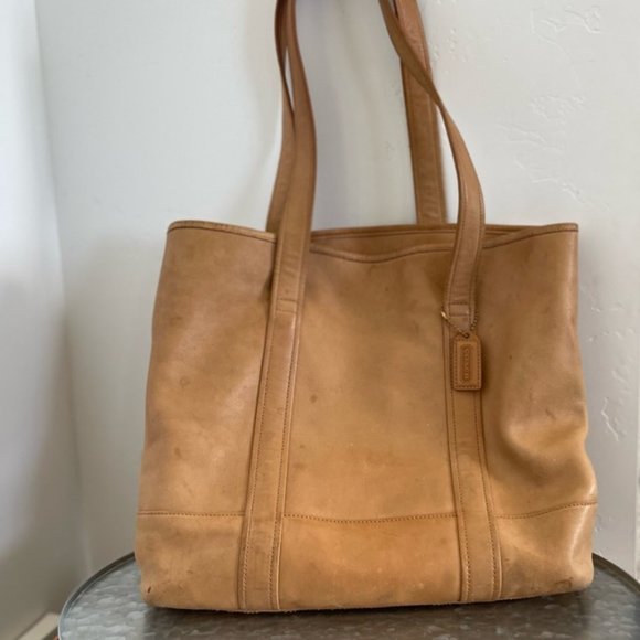 Coach Handbags - Coach Leather Tote Bag Purse Womens Vintage Travel Light Camel Brown Color